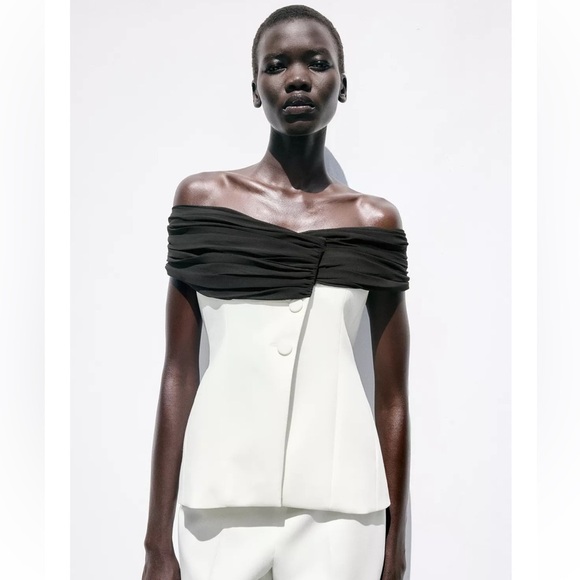 NWT ZARA 2025 collection BUSTIER TOP Off-Shoulder Top size S
🚨FIRM PRICE - Picture 2 of 14